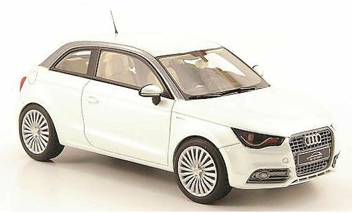 Audi A1 e-tron 1/43 Look Smart grau gr&Atilde;&frac14;n modellautos