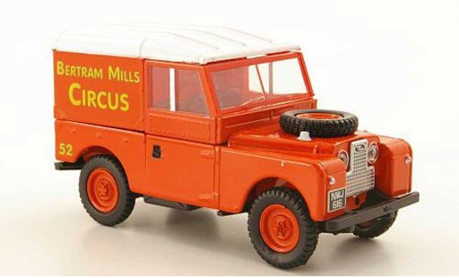 Land Rover 88 Base 1/43 Oxford Hard Top Bertram Mills Circus modellautos