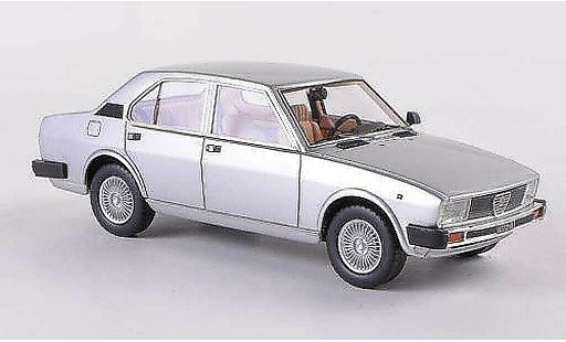 Alfa Romeo Alfetta 2000 1/43 Neo 1980 grau modellautos