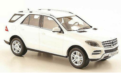 Mercedes Classe M Base 1/43 Minichamps (W166) ML weiss 2011 modellautos