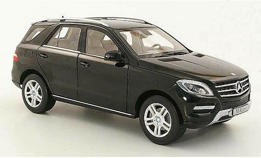 Mercedes Classe M Base 1/18 Minichamps (W166) ML schwarz 2011 modellautos
