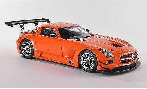 Mercedes SLS GT3 1/18 Minichamps AMG Street orange 2011 modellautos
