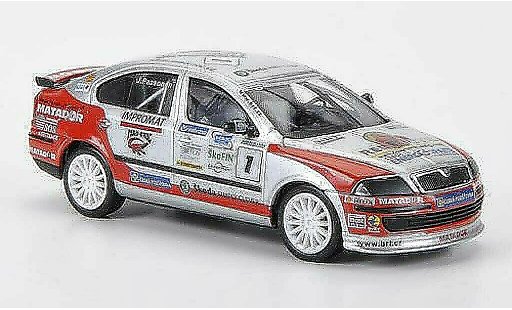 Skoda Octavia Cup 1/43 Abrex No.1 J.Paasonen 2005 modellautos