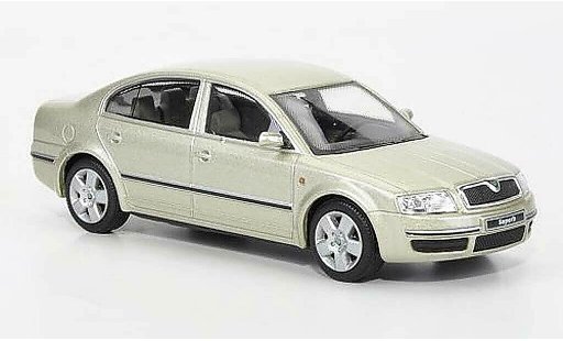 Skoda Superb Base 1/43 Abrex beige modellautos