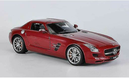 Mercedes SLS Coupe 1/18 Welly coupe AMG (C197) rot modellautos