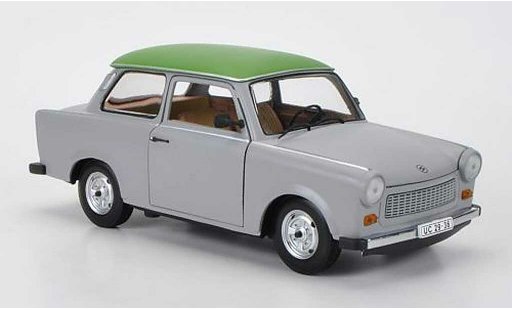 Trabant 601 de luxe 1/18 Sun Star grau/gr&Atilde;&frac14;n modellautos