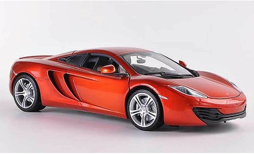 McLaren F1 Base 1/18 Minichamps MP4-12C orange modellautos