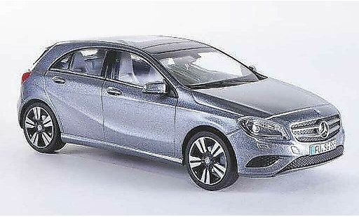 Mercedes Classe A Base 1/43 Schuco (W176) grau 2013 modellautos