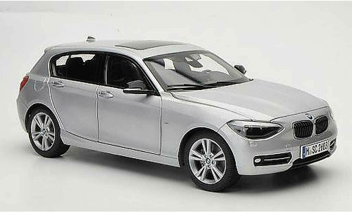Bmw 114 F20 1/18 Paragon i grau Funfturer 2011 modellautos