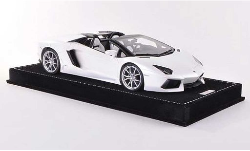 Lamborghini Aventador LP700-4 1/18 MR Collection Roadster mattweiss modellautos