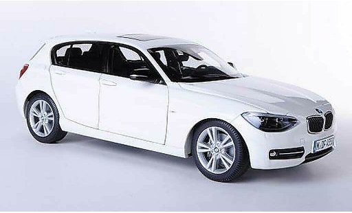 Bmw 116 F20 1/18 Paragon d weiss Funfturer 2011 modellautos