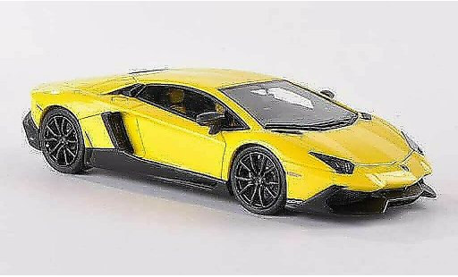 Lamborghini Aventador LP720-4 1/43 Look Smart gelb 50. Anniversary modellautos