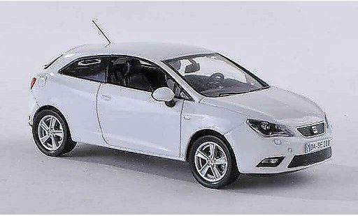 Seat Ibiza SC 1/43 Seat weiss 2013 modellautos