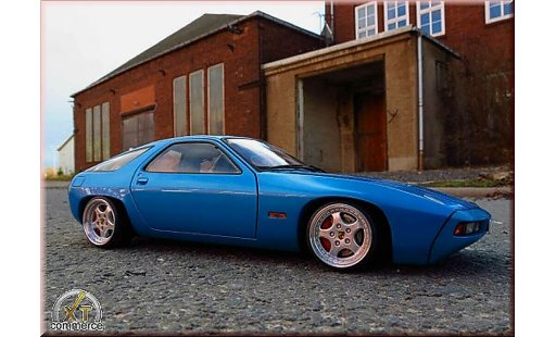 Porsche 928 Base 1/18 Autoart blau jantes porsche cup logo modellautos