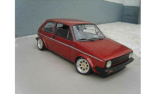 Volkswagen Golf GTI 1/18 Solido rouge mk1 1982 grands feux modellautos