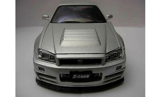 Nissan Skyline R34 GTR 1/18 Autoart nismo z-tune modellautos