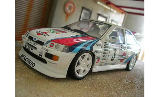 Ford Escort Cosworth 1/18 Ut Models rs martini modellautos