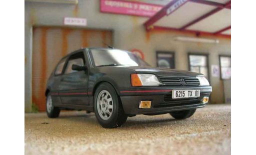 Peugeot 205 GTI 1/18 Solido 1.9 grau graphite modellautos