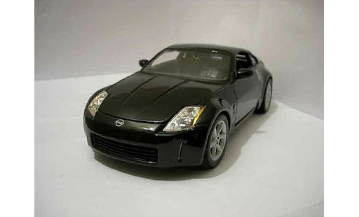 Nissan 350Z Base 1/18 Maisto coupe noir modellautos