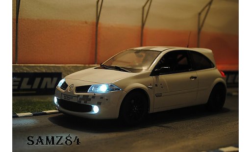 Renault Megane R26R 1/18 Ottomobile weiss Safety Car LED modellautos