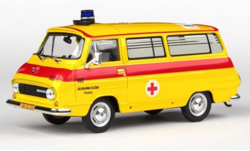 Skoda 1203 1/43 Abrex Mikrobus Sanitka Zachranna Sluzba Praha (CZ) 1974 modellautos