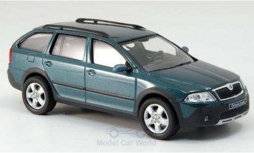 Skoda Octavia 1/43 Abrex Combi Scout mettalic grün modellautos