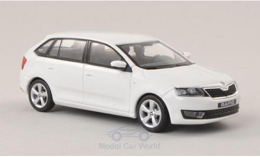 Skoda Rapid 1/43 Abrex Spaceback weiss 2013 modellautos