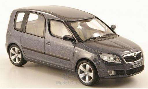 Skoda Roomster 1/43 Abrex mettalic grau 2006 modellautos