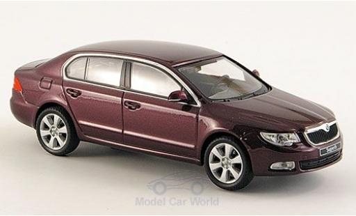 Skoda Superb 1/43 Abrex II mettalic rot ohne Vitrine modellautos