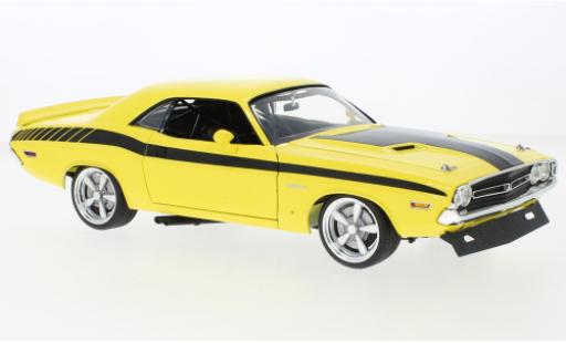 Modellautos Dodge Challenger 1/18 ACME Trans Am Streetfighter gelb/schwarz Chicayne 1971 Dodge Challenger 1/18 ACME Trans Am Streetfighter gelb/schwarz Chicayne 1971 modellautos