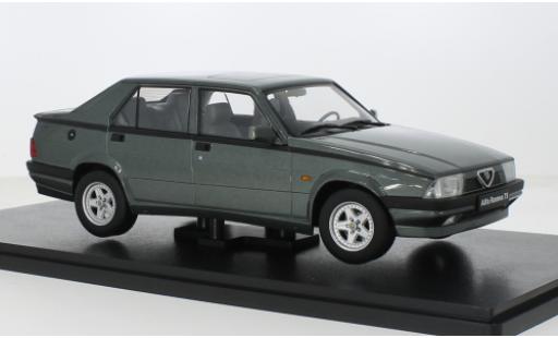 Modellautos Alfa Romeo 75 1/18 Triple 9 Collection grü Triple 9 Coll 1:18 Alfa Romeo 75 1/18 Triple 9 Collection grü Triple 9 Coll 1:18 modellautos