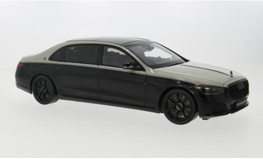 Modellautos Mercedes CLA 1/18 Almost Real Maybach Classe S silber/schwarz 2023 1:18 Mercedes CLA 1/18 Almost Real Maybach Classe S silber/schwarz 2023 1:18 modellautos