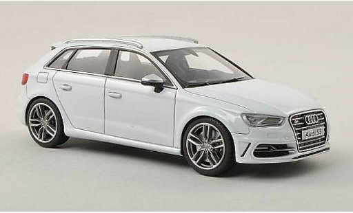 Audi S3 sportback 1/43 Minichamps grau 2013 modellautos