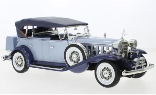 Modellautos Cadillac V16 1/18 Auto World Sports Phaeton metallise bleu clair/bleu foncé 1932 Cadillac V16 1/18 Auto World Sports Phaeton metallise bleu clair/bleu foncé 1932 modellautos