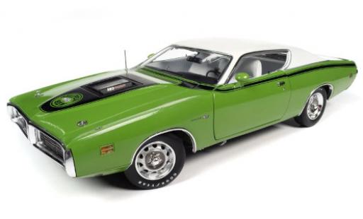Modellautos Dodge Charger 1/18 Auto World Super Bee grün/weiss 1971 Dodge Charger 1/18 Auto World Super Bee grün/weiss 1971 modellautos