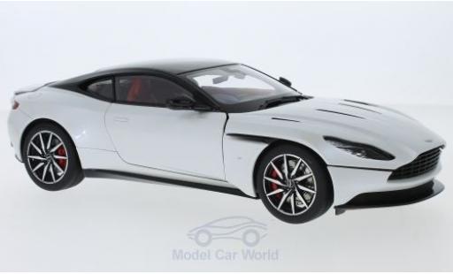 Modellautos Aston Martin DB1 1/18 AUTOart 1 mettalic weiss RHD Aston Martin DB1 1/18 AUTOart 1 mettalic weiss RHD modellautos