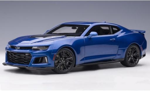 Modellautos Chevrolet Camaro 1/18 AUTOart ZL1 mettalic blau/carbon 2017 Chevrolet Camaro 1/18 AUTOart ZL1 mettalic blau/carbon 2017 modellautos