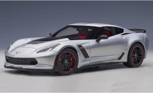 Modellautos Chevrolet Corvette 1/18 AUTOart (C7) Z06 silber/matt-schwarz 2014 Chevrolet Corvette 1/18 AUTOart (C7) Z06 silber/matt-schwarz 2014 modellautos