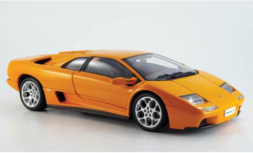 Modellautos Lamborghini Diablo 1/18 AUTOart 6.0 orange Lamborghini Diablo 1/18 AUTOart 6.0 orange modellautos