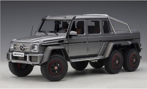 Mercedes Classe G 1/18 AUTOart G63 AMG 6x6 matt-grau 2013 modellautos