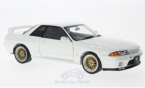 Modellautos Nissan Skyline 1/18 AUTOart GT-R (R32) V-Spec II weiss RHD 1991 Tuned Version Nissan Skyline 1/18 AUTOart GT-R (R32) V-Spec II weiss RHD 1991 Tuned Version modellautos