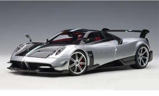 Modellautos Pagani Huayra 1/18 AUTOart BC silber/carbon 2016 Pagani Huayra 1/18 AUTOart BC silber/carbon 2016 modellautos
