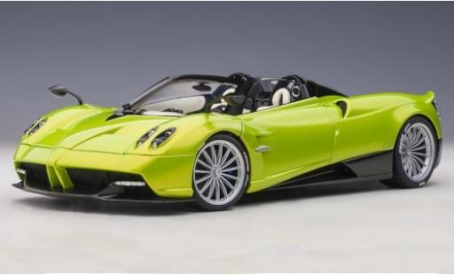 Modellautos Pagani Huayra 1/18 AUTOart Roadster mettalic grün 2017 y compris les Hardtop Pagani Huayra 1/18 AUTOart Roadster mettalic grün 2017 y compris les Hardtop modellautos