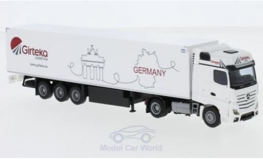 Modellautos Mercedes Actros 1/87 AWM 2 BigSpace / Aerop. Girteka Logistics Kühlkoffer-Sattelzug Mercedes Actros 1/87 AWM 2 BigSpace / Aerop. Girteka Logistics Kühlkoffer-Sattelzug modellautos