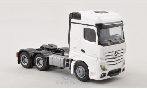 Modellautos Mercedes Actros 1/87 AWM 2 Bigspace weiss Solo-Zugmaschine 3-achsig weiss Mercedes Actros 1/87 AWM 2 Bigspace weiss Solo-Zugmaschine 3-achsig weiss modellautos