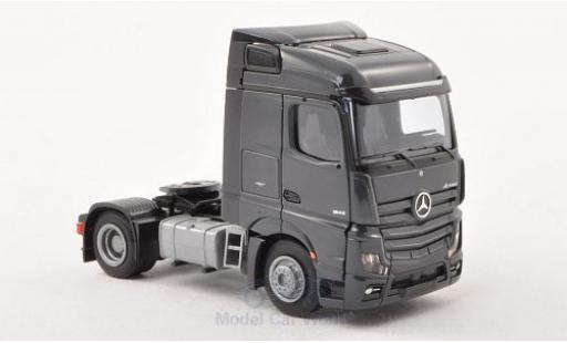 Modellautos Mercedes Actros 1/87 AWM 2 Streamspace/Aerop. dkl.-grau 2-achsig grau Mercedes Actros 1/87 AWM 2 Streamspace/Aerop. dkl.-grau 2-achsig grau modellautos
