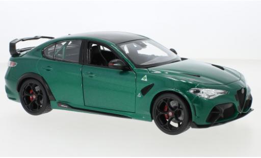 Modellautos Alfa Romeo Giulia 1/18 Burago GTAm metallise grün 2020 Alfa Romeo Giulia 1/18 Burago GTAm metallise grün 2020 modellautos