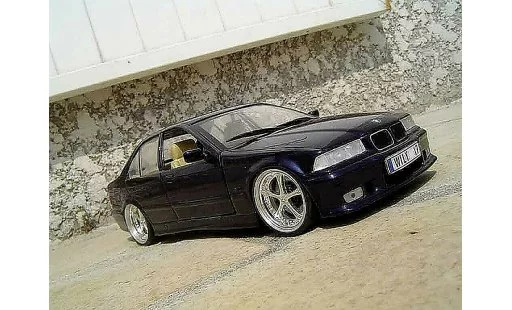 Bmw 325 kit m3 1/18 Ut Models E36 TDS jantes 17 pouces modellautos