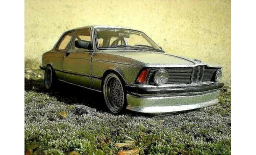 Bmw 323 tuning 1/18 Autoart e21 swap moteur bmw 653m german look 1977 modellautos