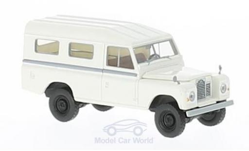 Modellautos Land Rover 109 1/18 Brekina weiss Land Rover 109 1/18 Brekina weiss modellautos